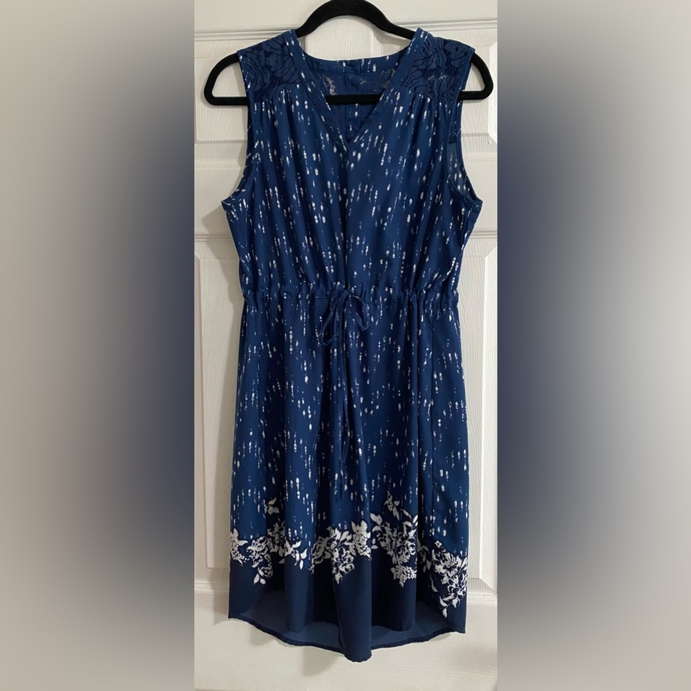Truly Poppy Navy Blue‎ Sleeveless Dress, Floral, Lace,  size m